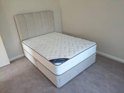 Manhattan 1000 Pocket Divan Set